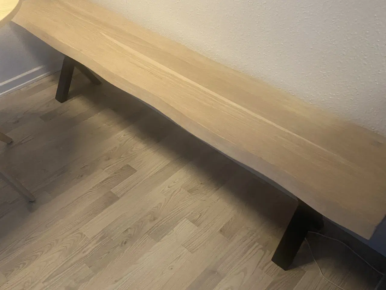 Billede 1 - Bænk fra Nimara - hvidolieret - som ny