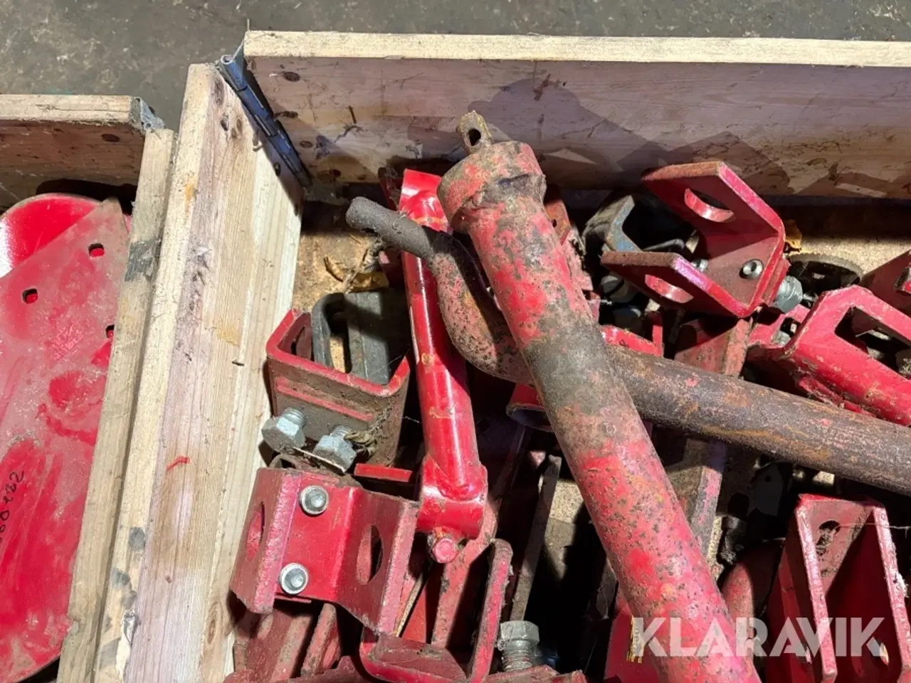 Billede 11 - Blandet lot plovdele til skjold / Kongskilde