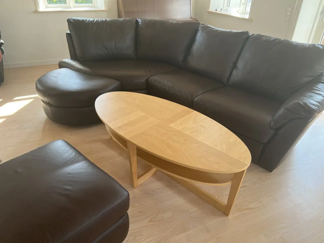 Billede 3 - Sofabord i træ
