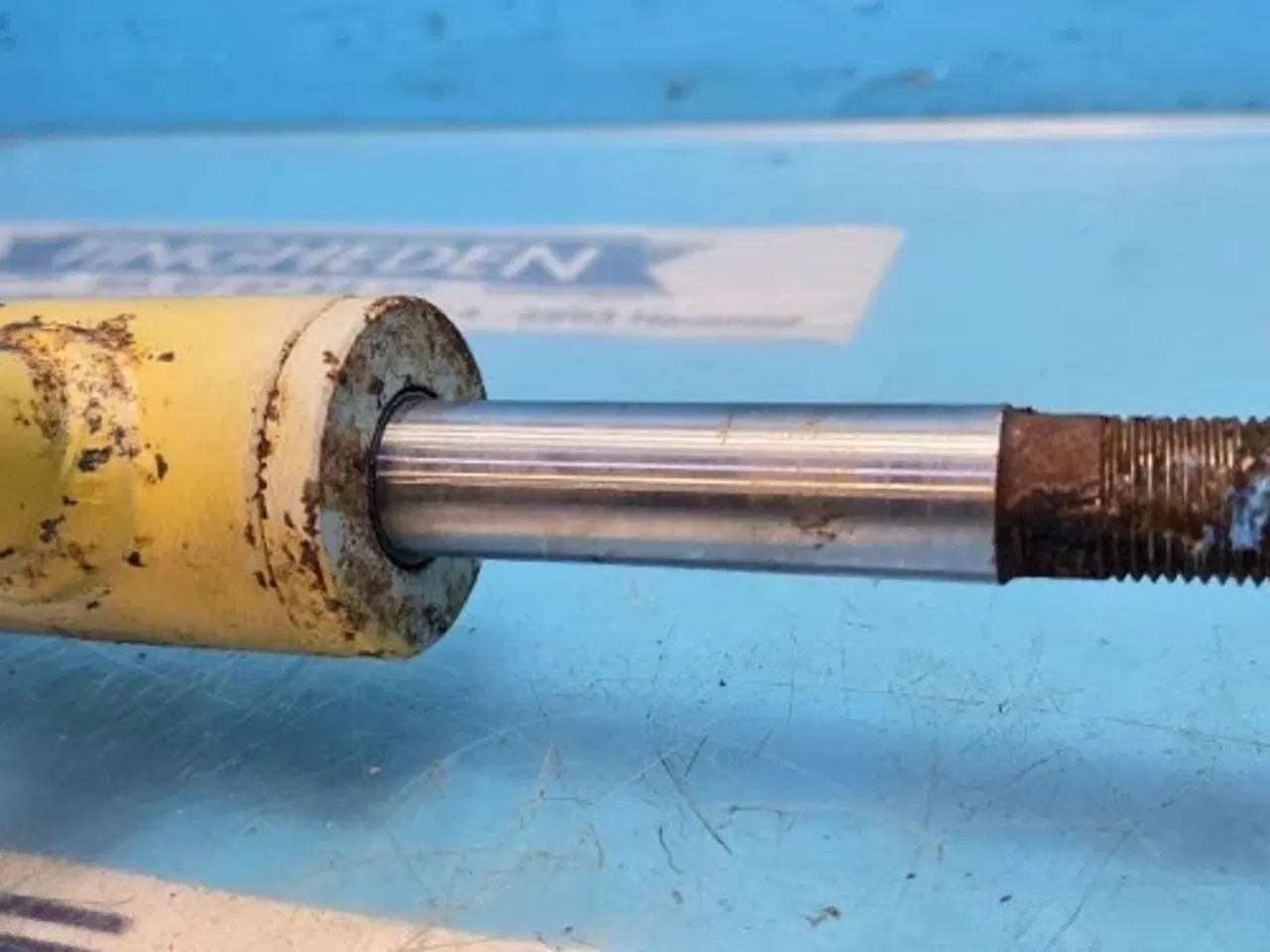 Billede 4 - New Holland TX68 Cylinder 9502450