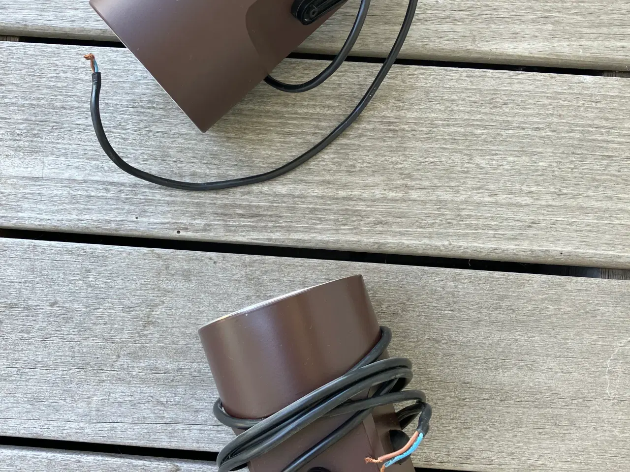 Billede 2 - To brune lillebror lampe louis poulsen
