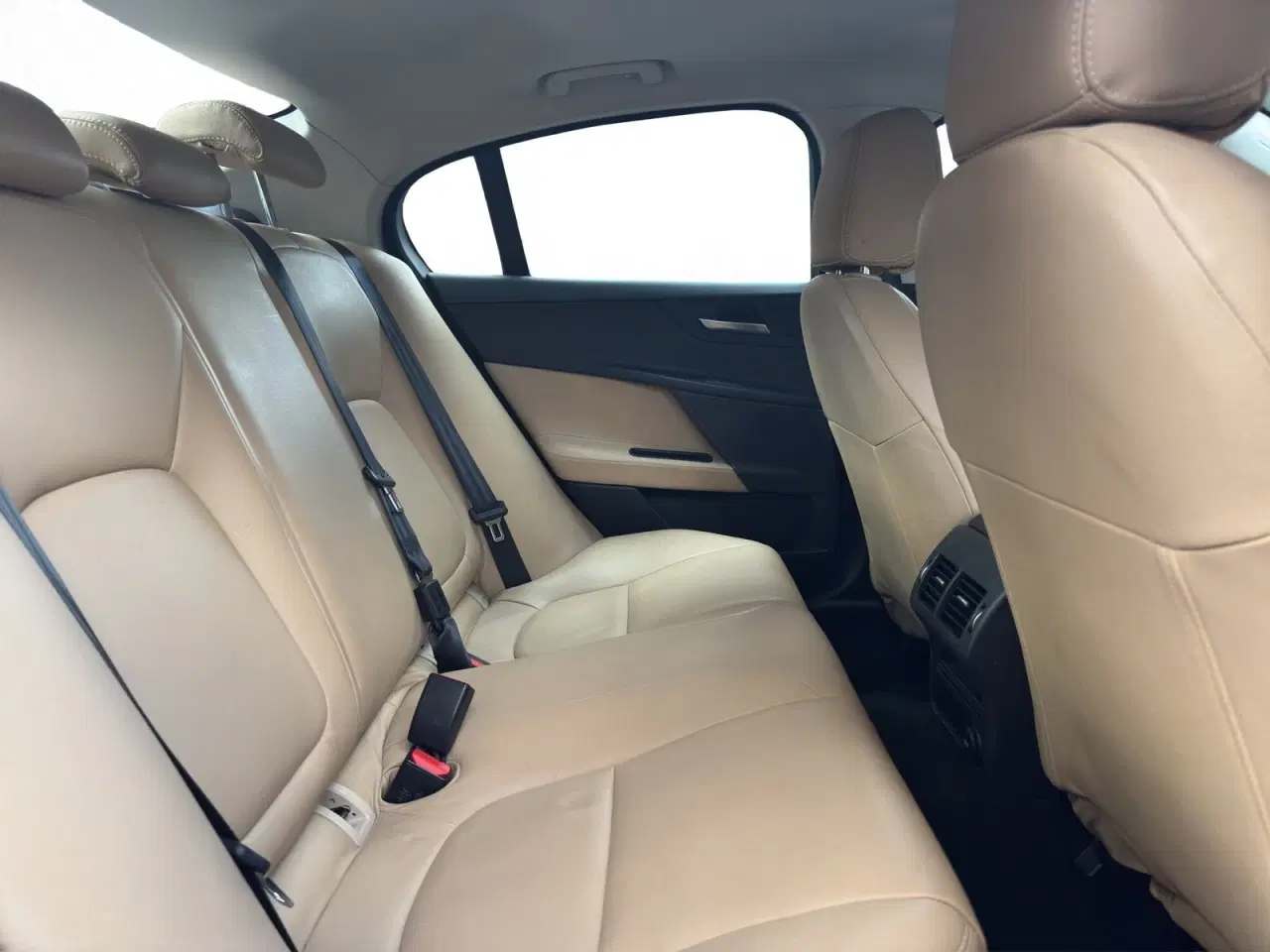 Billede 17 - Jaguar XE 2,0 P200 Pure aut.