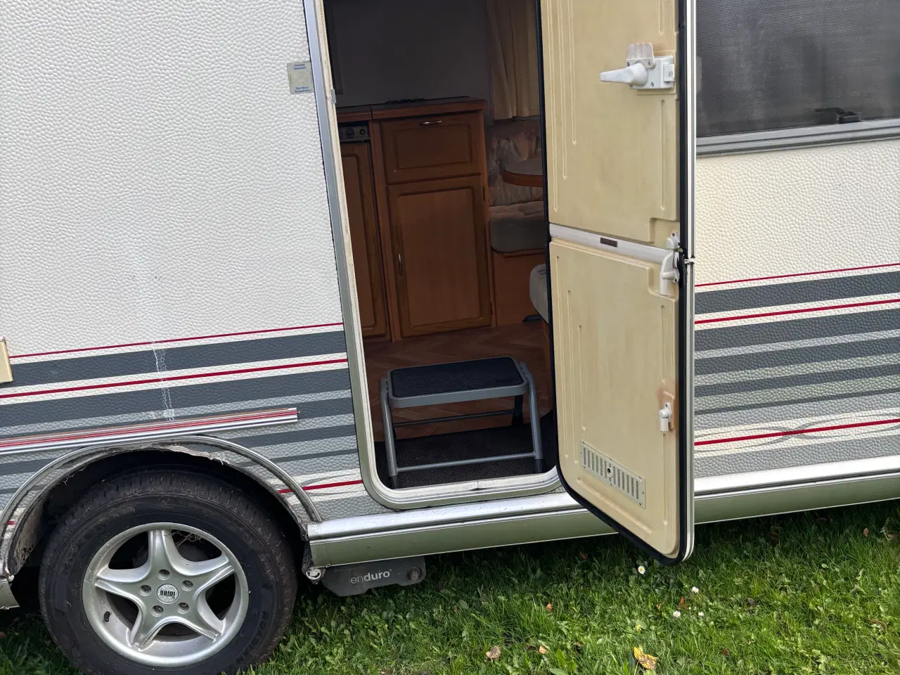 Billede 4 - LMC 510 RD fra 1999 står med plader men skal omreg