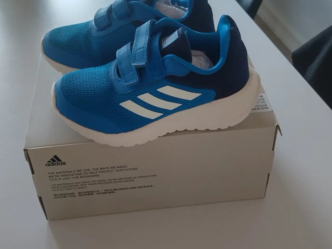 Billede 1 - Adidas sko til dreng 