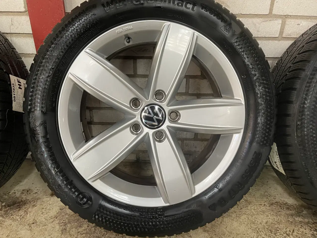 Billede 5 - 17 VW Passat 215/55r17 Ref.141 vinter