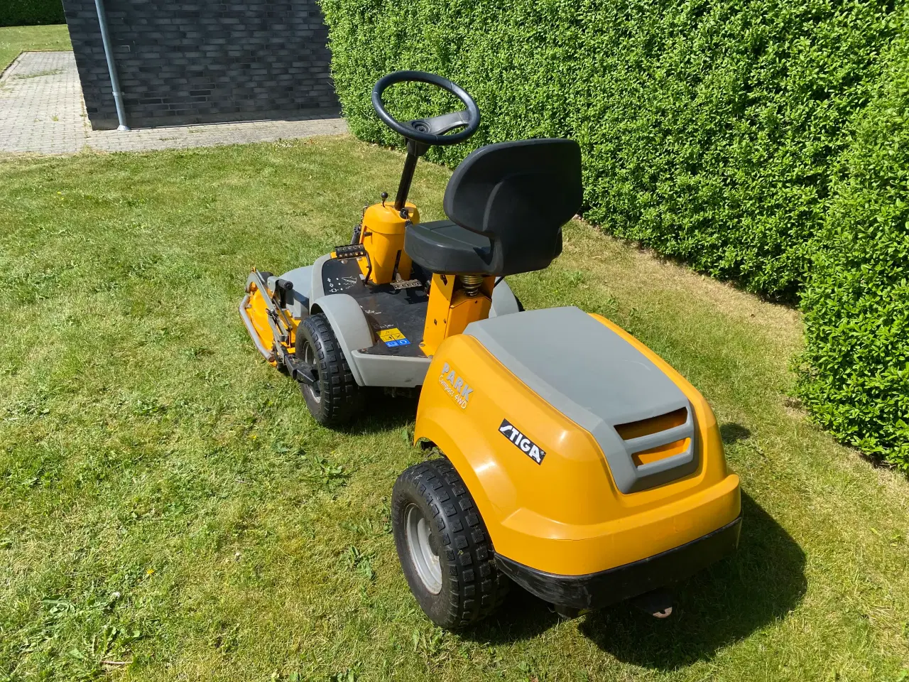 Billede 2 - Havetraktor Stiga Park 4X4