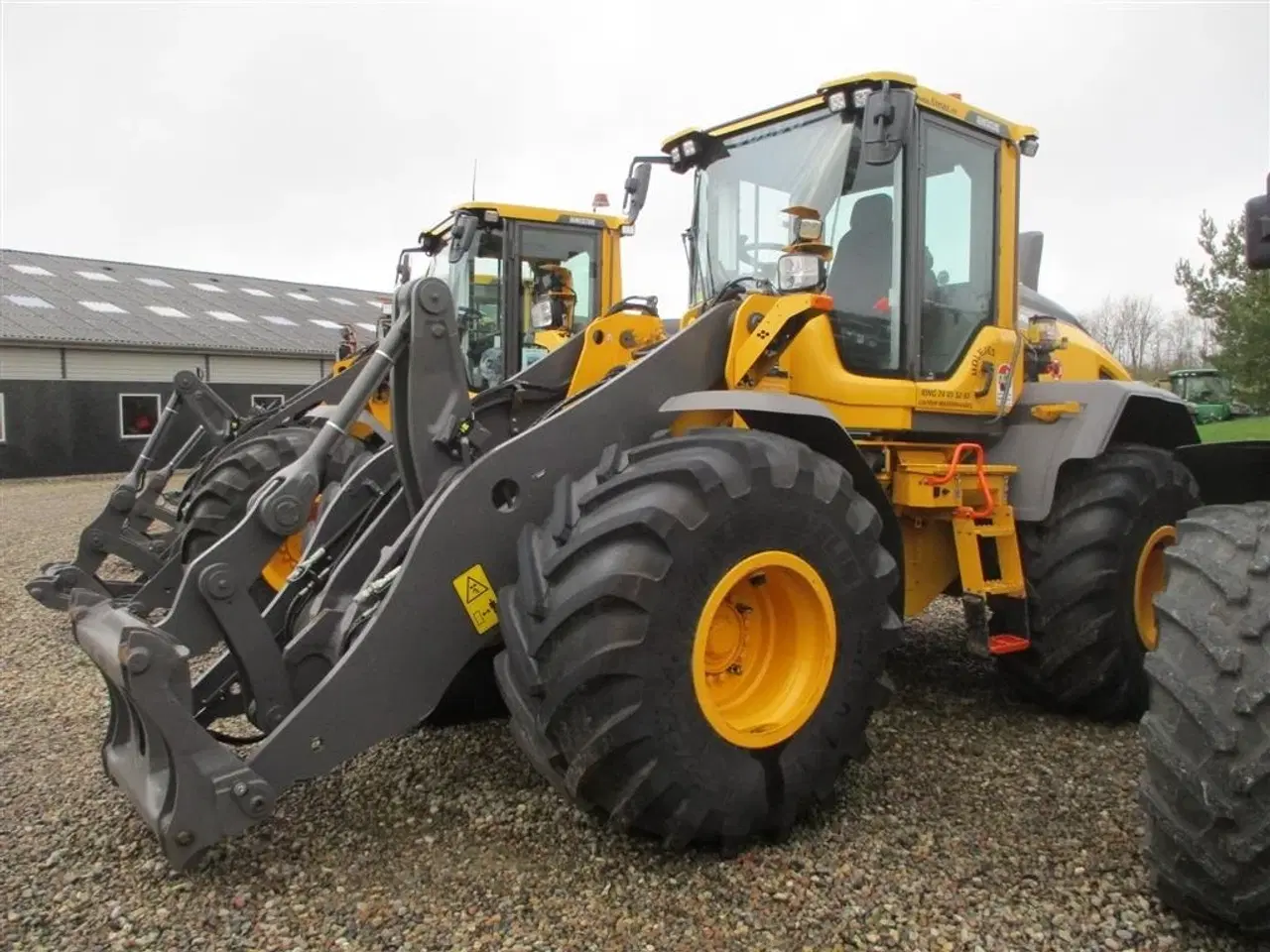 Billede 19 - Volvo L90H H2 AGRICULTURE Dansk-maskine, Co-Pilot, LANG-BOM & med 750mm Michelin MEGA X BIB hjul.  BEMÆRK MED GARANTI FRA VOLVO FREM TIL DEN 23.1.2027