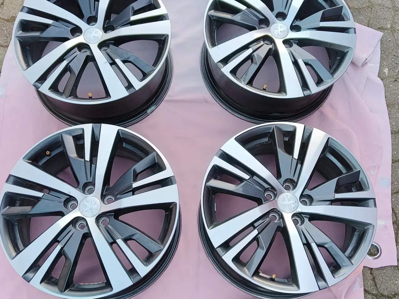 Billede 2 - Originale peugeot alufælge 18/5x108