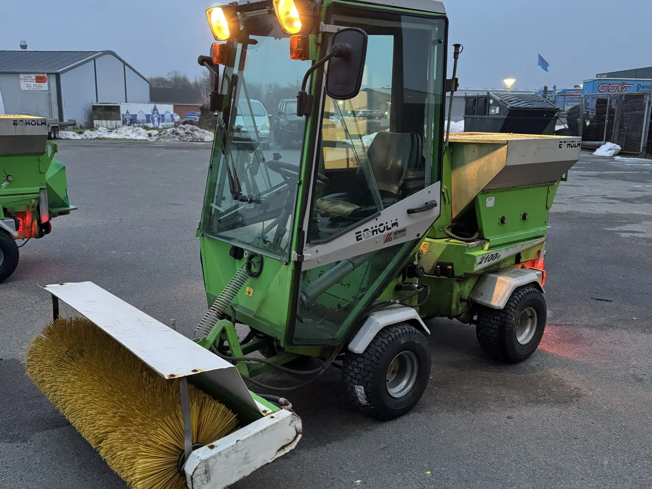 Billede 1 - Egholm 2100 Fejemaskine