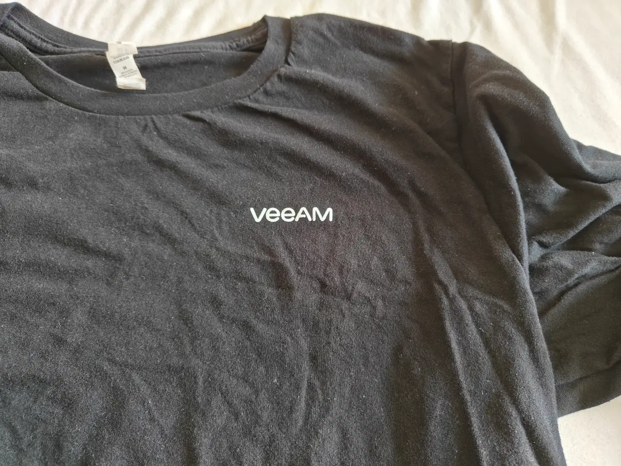 Billede 2 - T-shirt, Veeam Longsleeve shirt ny, str. XL