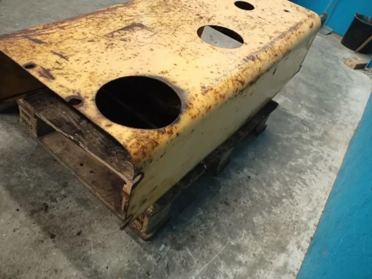 Billede 4 - Ford 550 Motorhjelm 86553011