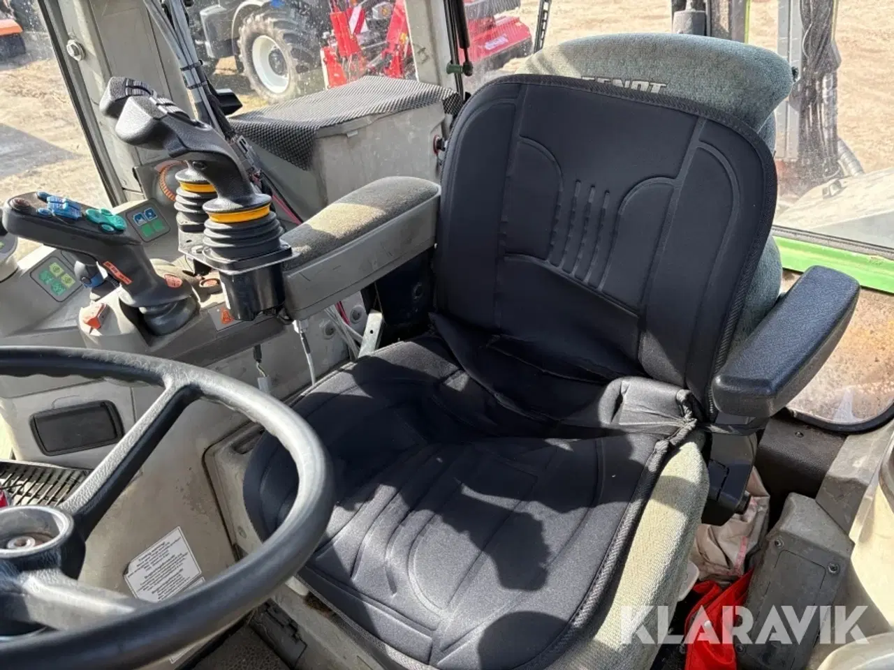 Billede 10 - Traktor Fendt 818 med Kantklipper