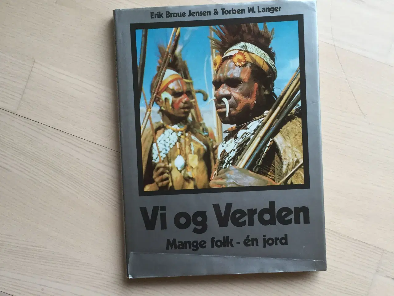 Billede 1 - Vi og Verden - Mange folk - én jord