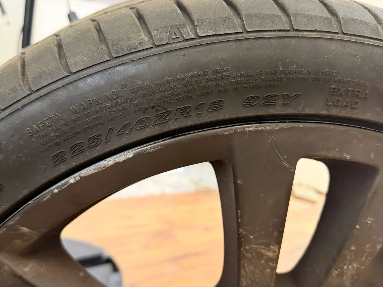 Billede 5 - Mercedes-fælge med dæk