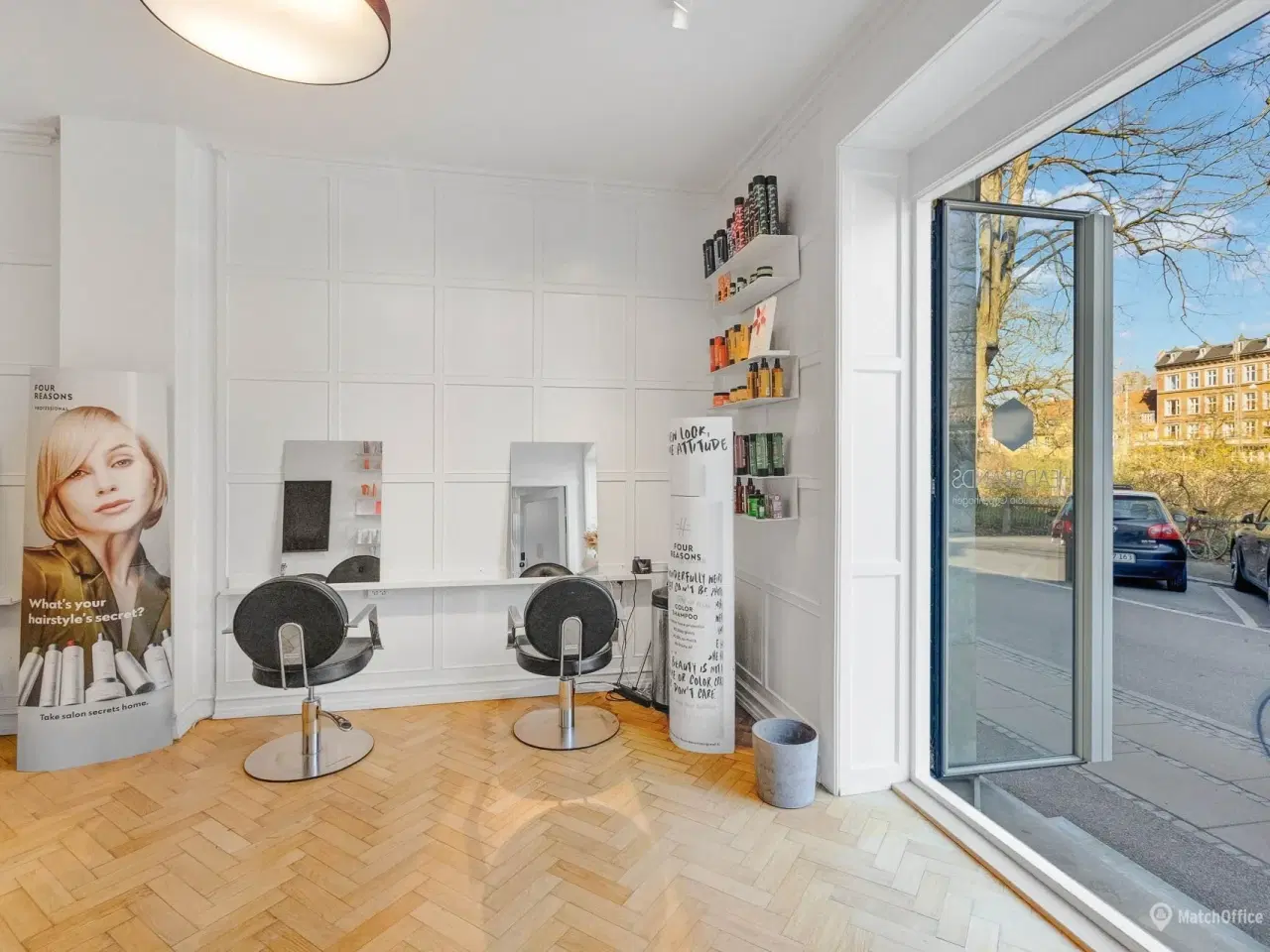 Billede 22 - EKSKLUSIVE LEJEMÅL VED FREDERIKSBERG HAVE KONTOR / KLINIK / SHOWROOM M.M.