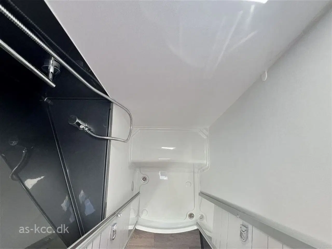 Billede 19 - 2024 - Sun Living S 75 SC   Ny Sun Living S 75 SC automat gear og fritstående dobbelt seng.