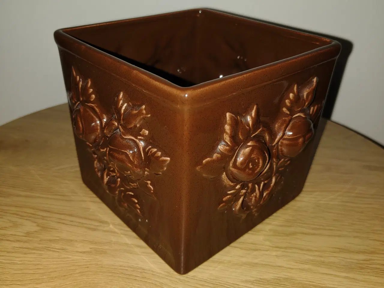 Billede 4 - Flot Guldkrogen urtepotte