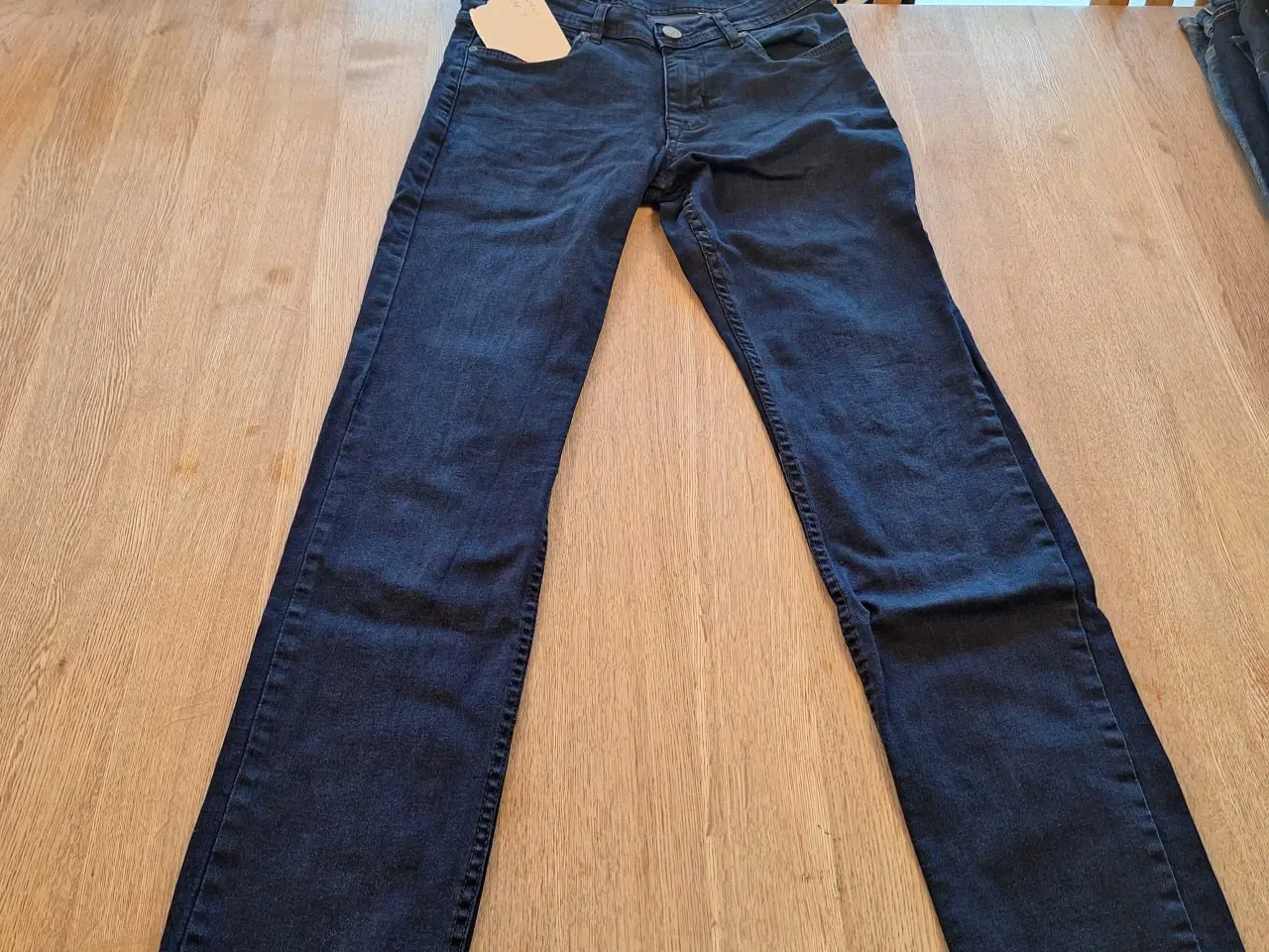 Billede 3 - Jeans til teenage dreng sælges