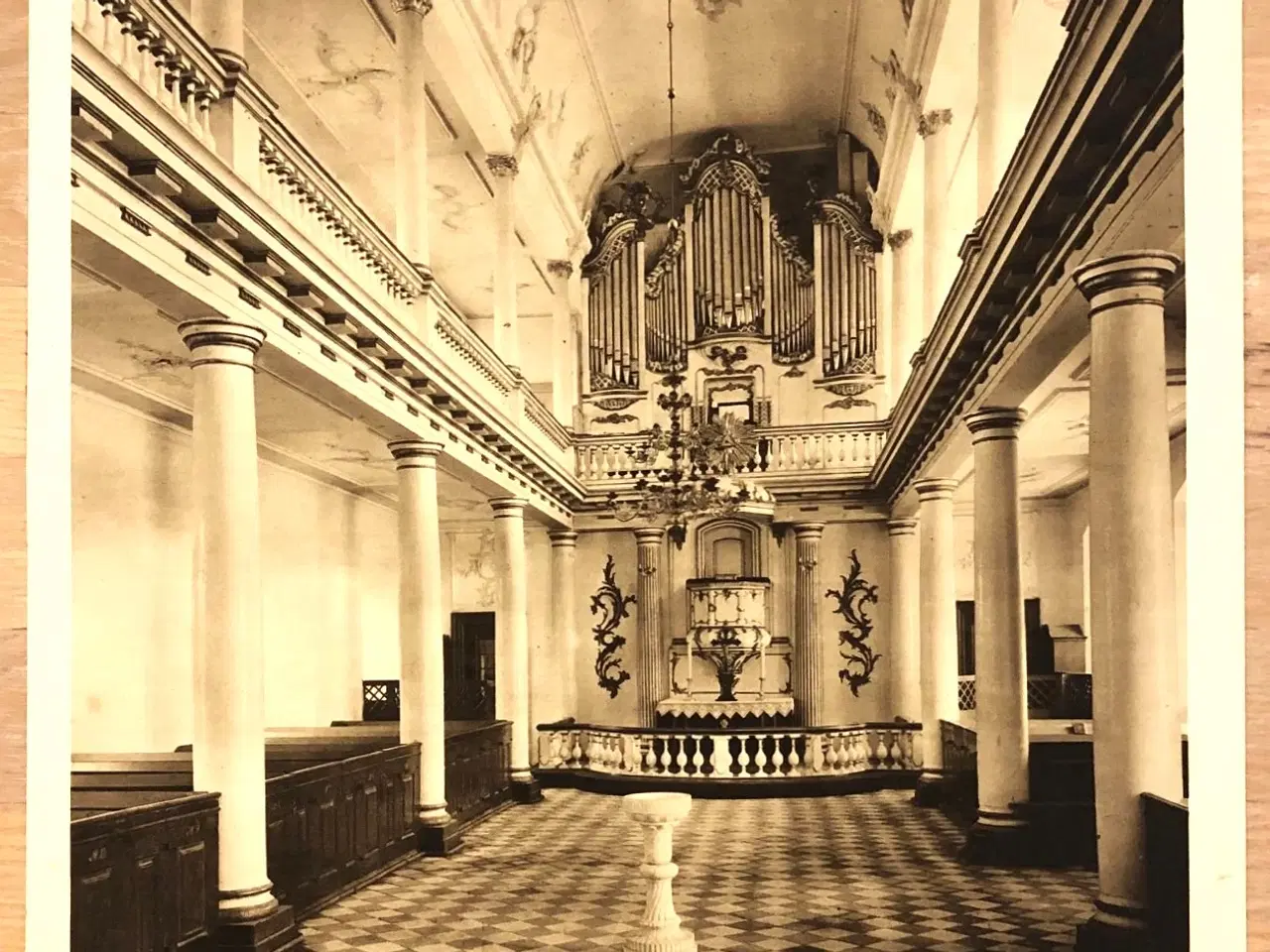 Billede 1 - Augustenborg Slotskirke. Foto i stort format