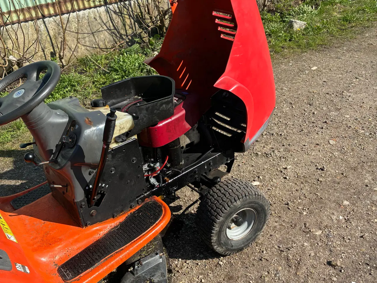 Billede 8 - Husqvarna yth135 havetraktor