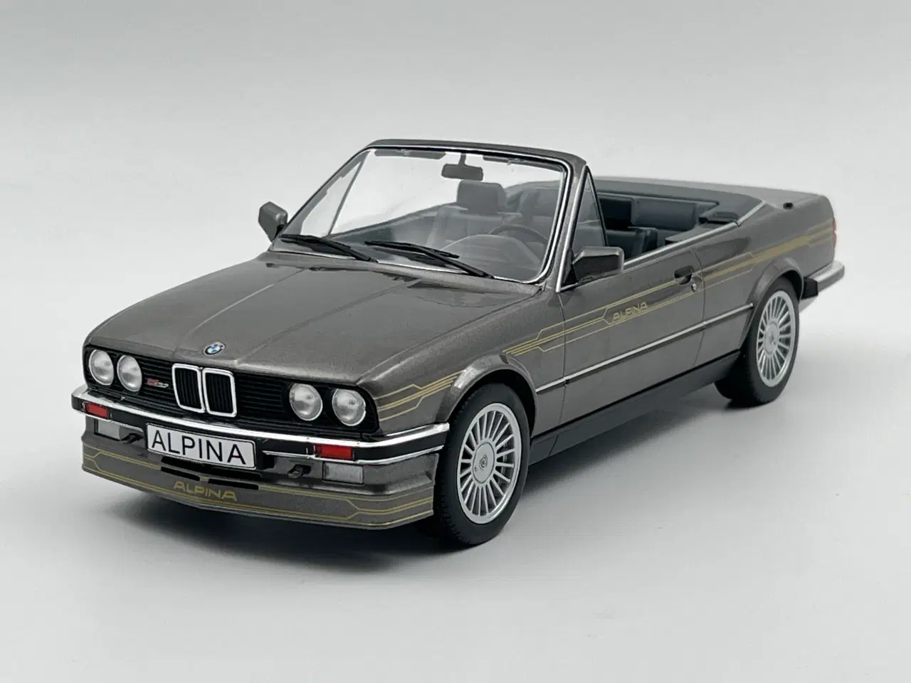 Billede 1 - 1987 BMW Alpina C2 2,7 E30 Cabriolet 1:18