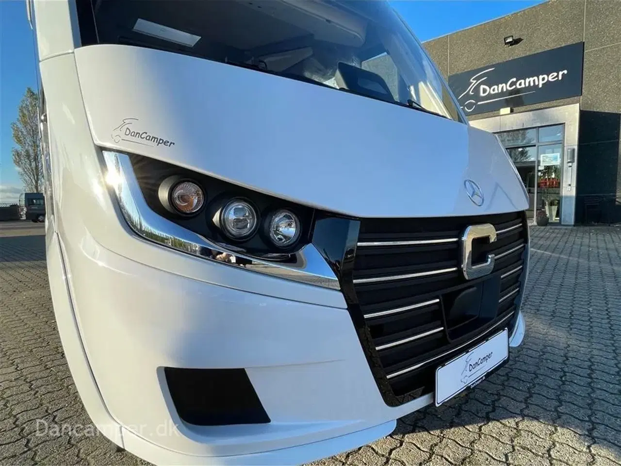 Billede 3 - 2026 - Carthago c-tourer I 145 LE   Design og komfort når det er bedst! MERCEDES 170 Hk, 9-trin aut.gear, adaptiv fartpilot,  4,2/4,5 tons totalvægt