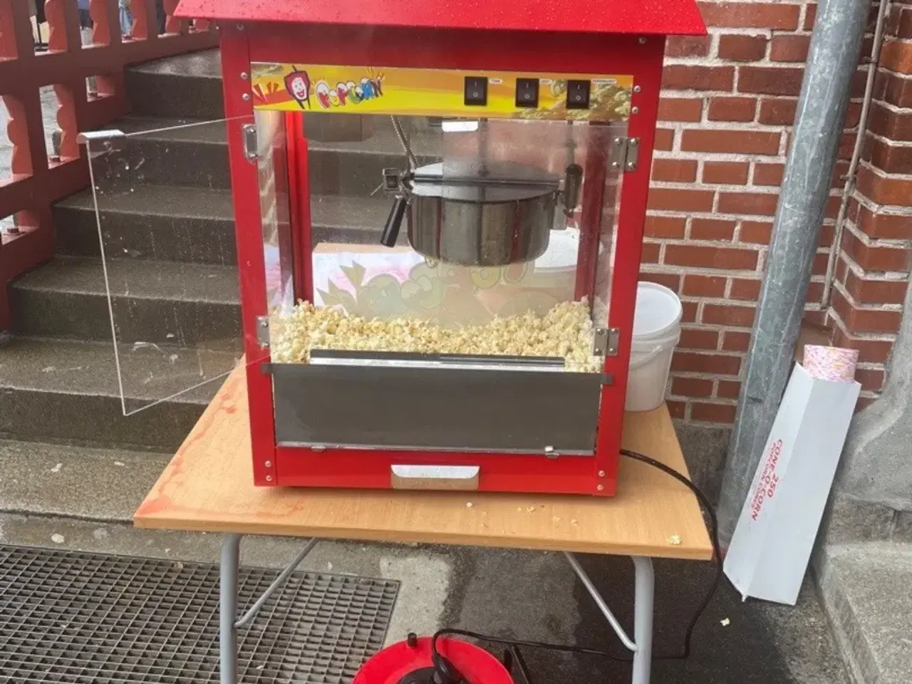 Billede 2 - Popcorn maskine (udlejes)