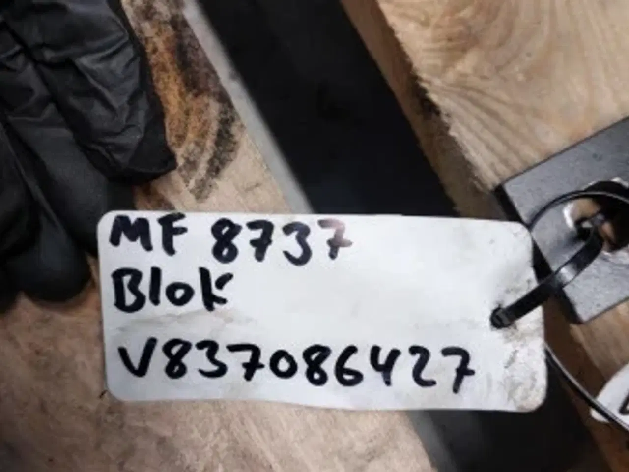 Billede 10 - Massey Ferguson 8737 Sisudiesel Motorblok