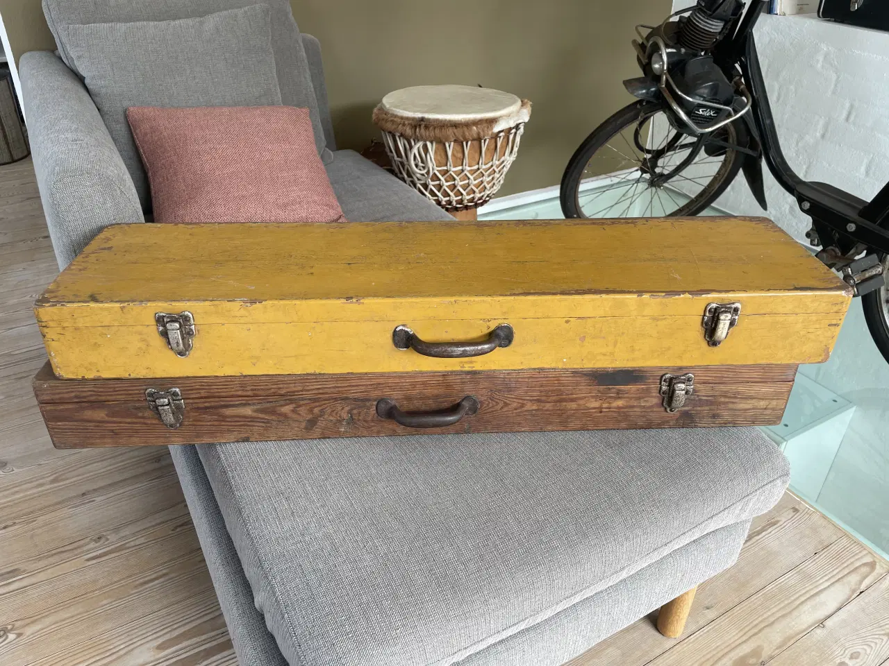 Billede 1 - retro hylder / våbenkasser