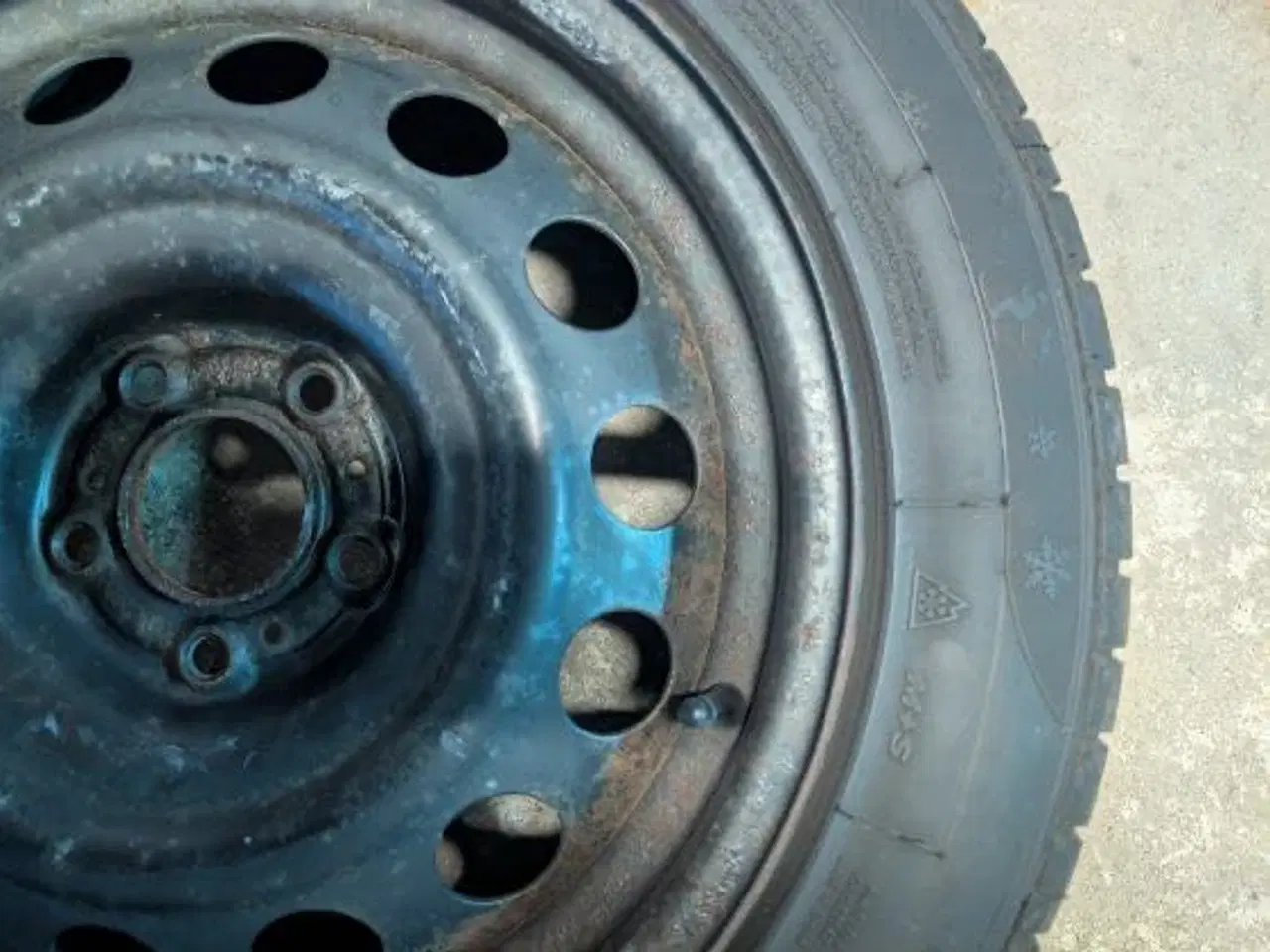 Billede 4 - Vinterdæk R16 min 6 mm dækmønster 