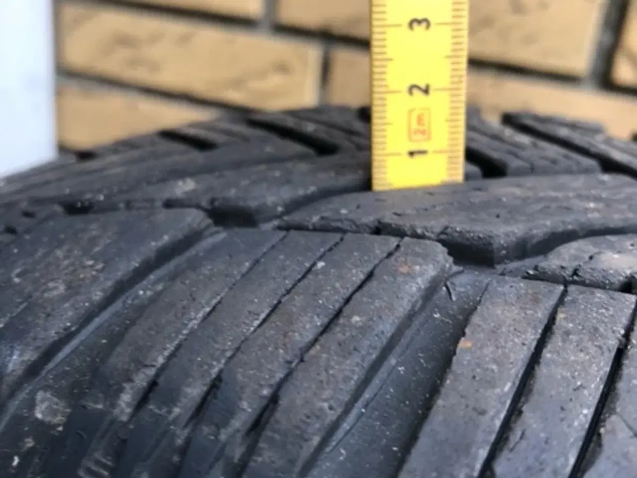 Billede 3 - Michelin Alpin Vinterdæk 195/65 R15