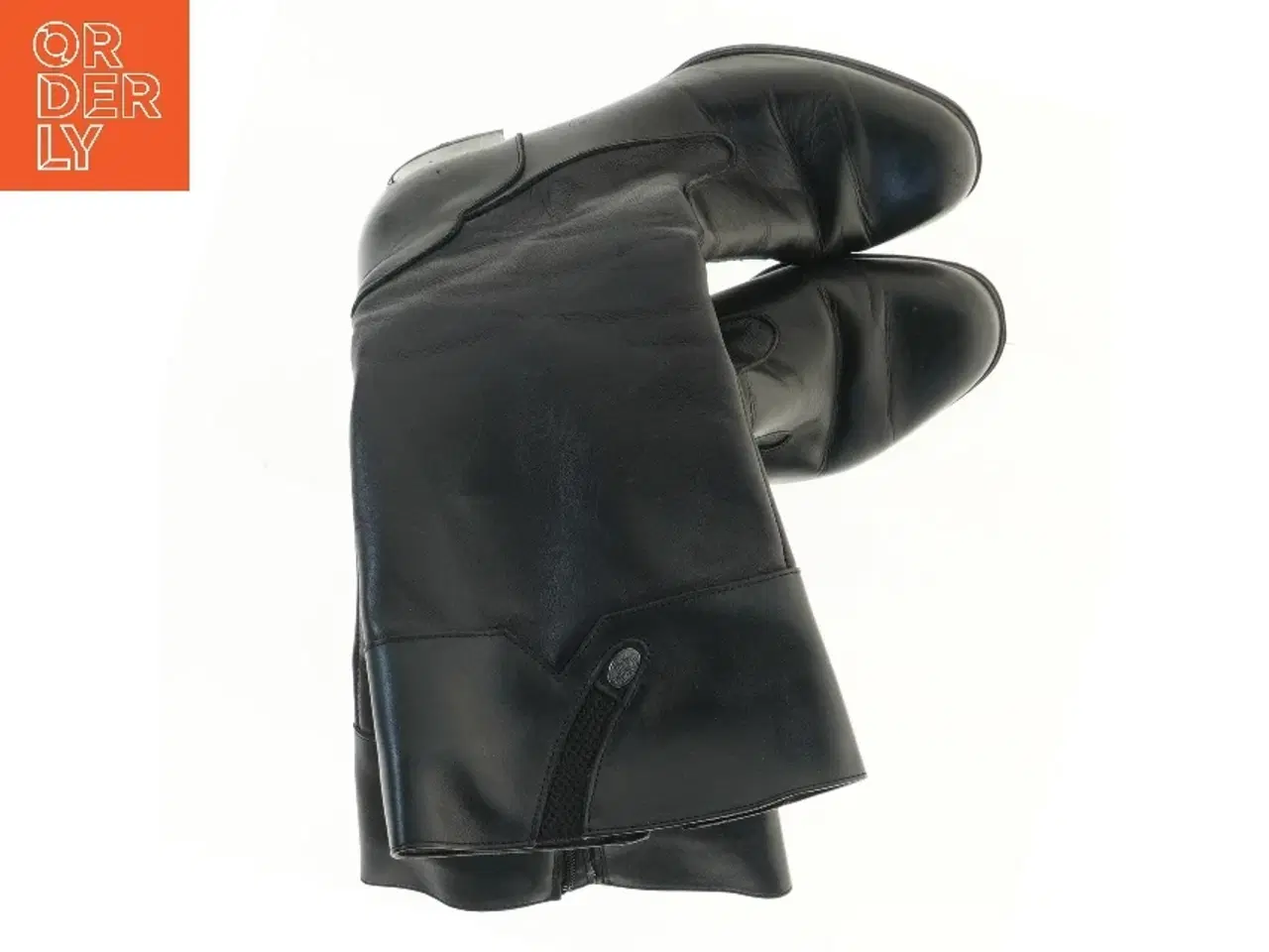 Billede 2 - Sort støvle, størrelse 39 fra Sata (str. 39 )