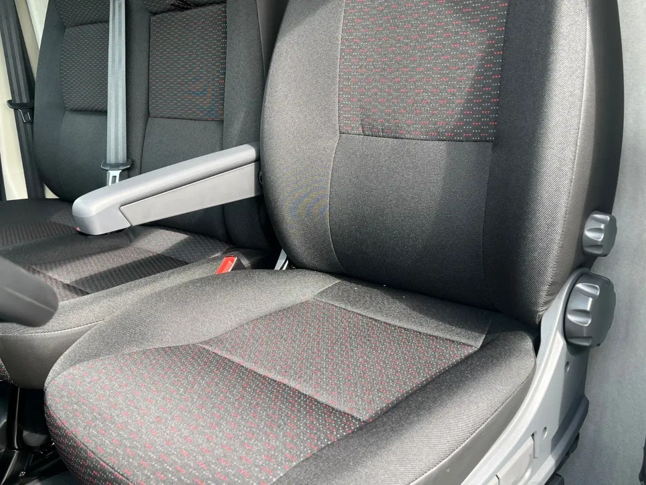 Billede 10 - Peugeot Boxer 435 2,2 BlueHDi 165 L2H2 Premium