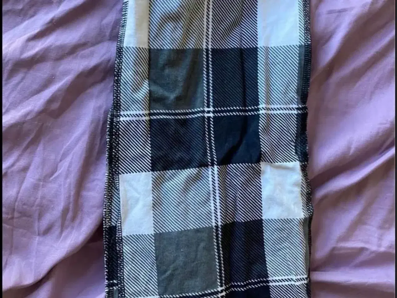 Billede 1 - Halstørklæde