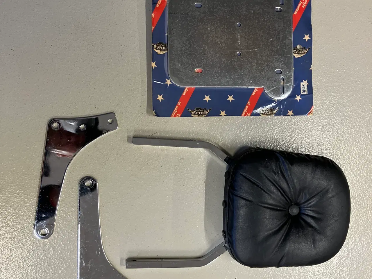 Billede 1 - Universal Sissybar og nr pladeholder