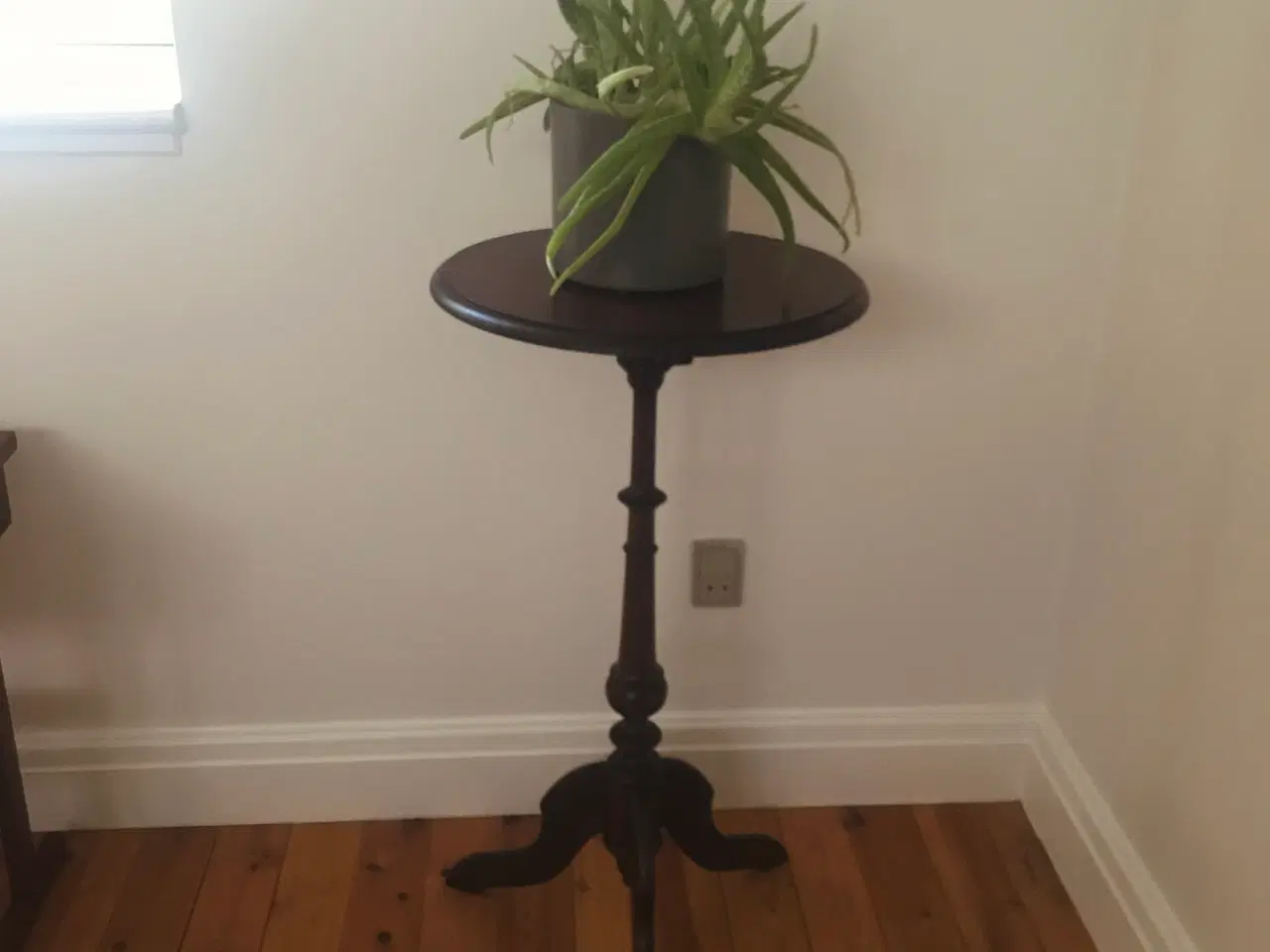 Billede 1 - Antik bord til fx planter