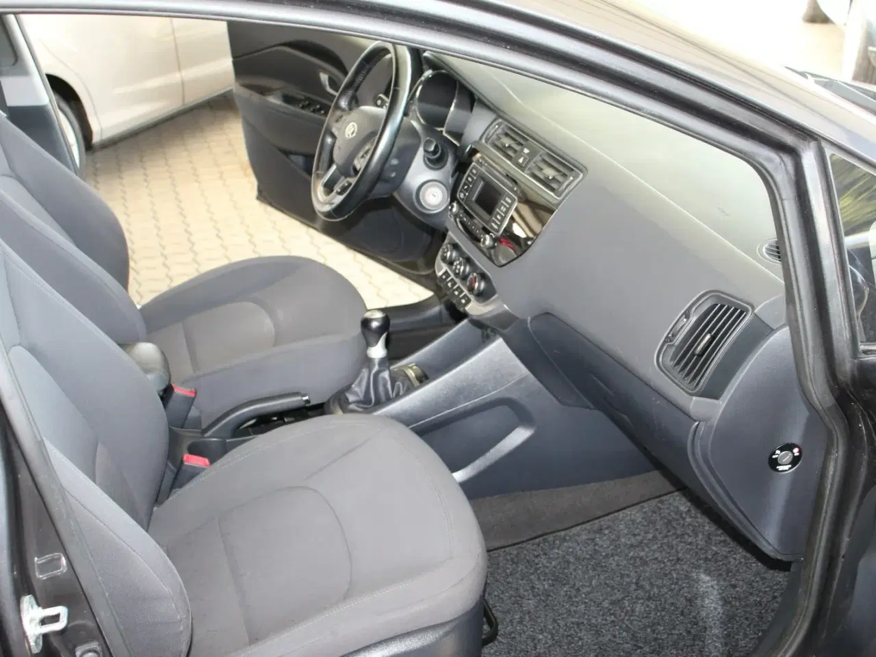 Billede 13 - Kia Rio 1,2 CVVT Intro Edition
