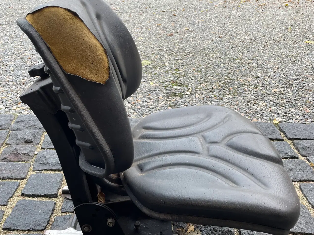 Billede 4 - Sæde til MF 135