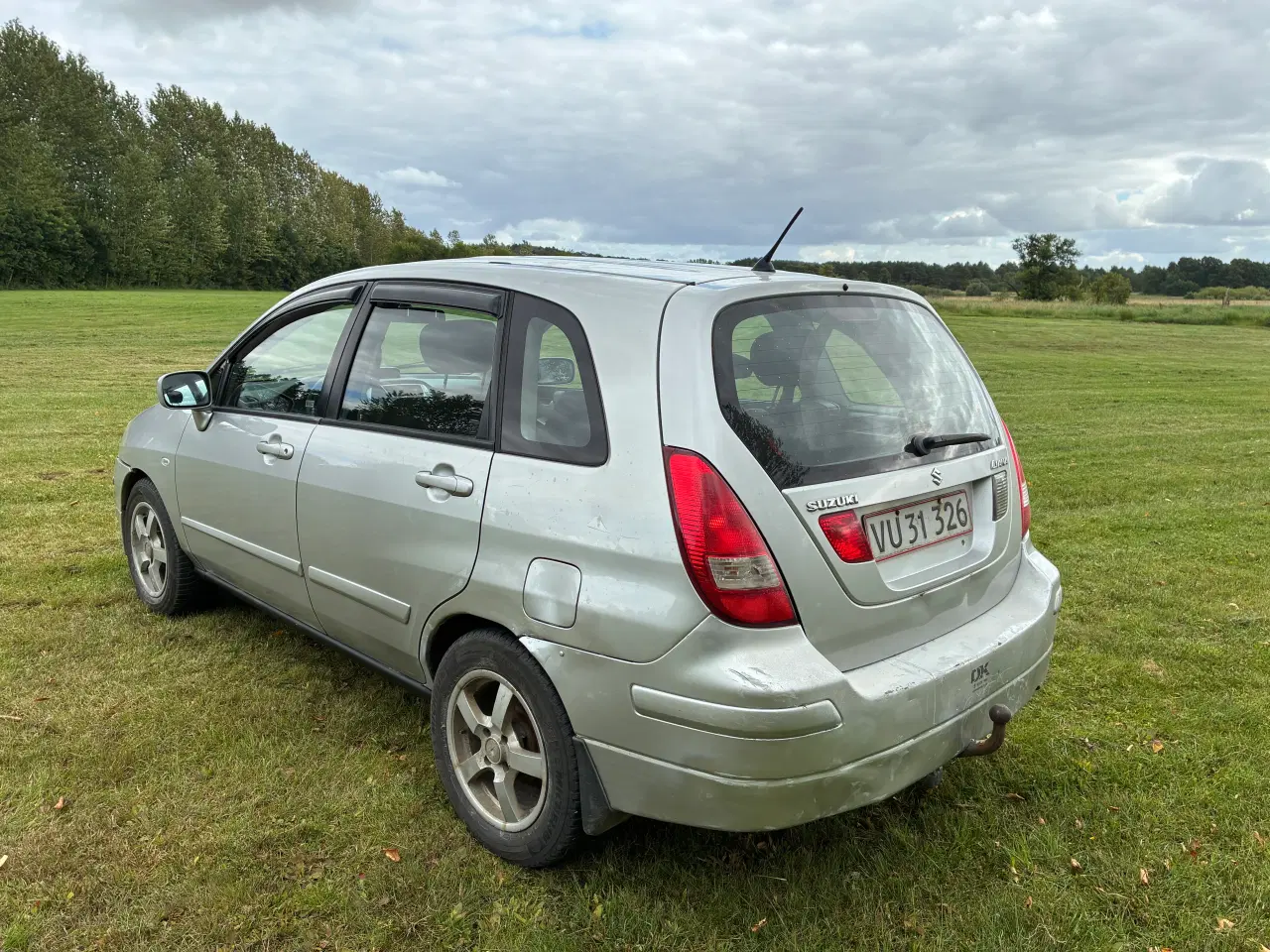 Billede 4 - Suzuki Liana 1,6 med træk og 8 mdr til syn