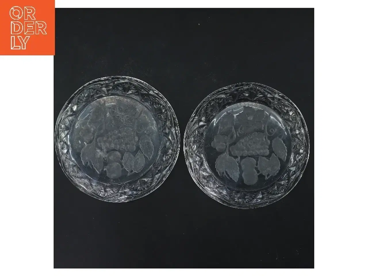 Billede 3 - Krystal fade med frugt design (str. 2 stk Ø 15 cm)