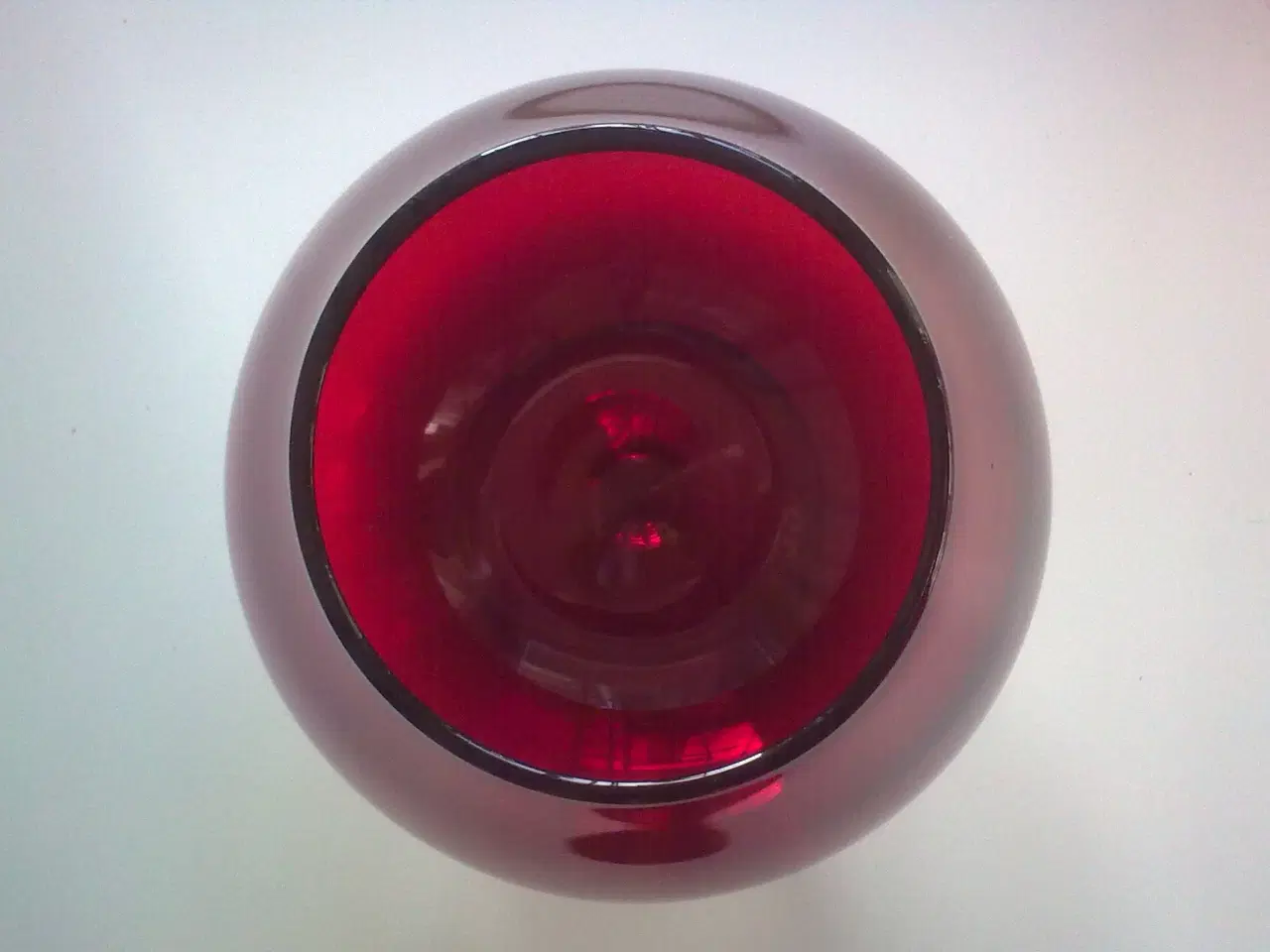 Billede 2 - Rubin rød bowle RETRO glas vase opsats = SVERIGE