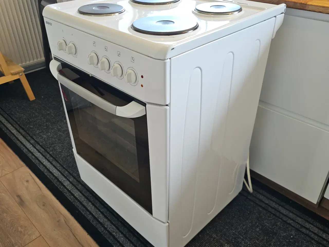 Billede 4 - BEKO CS 86000 Komfur – Som nyt