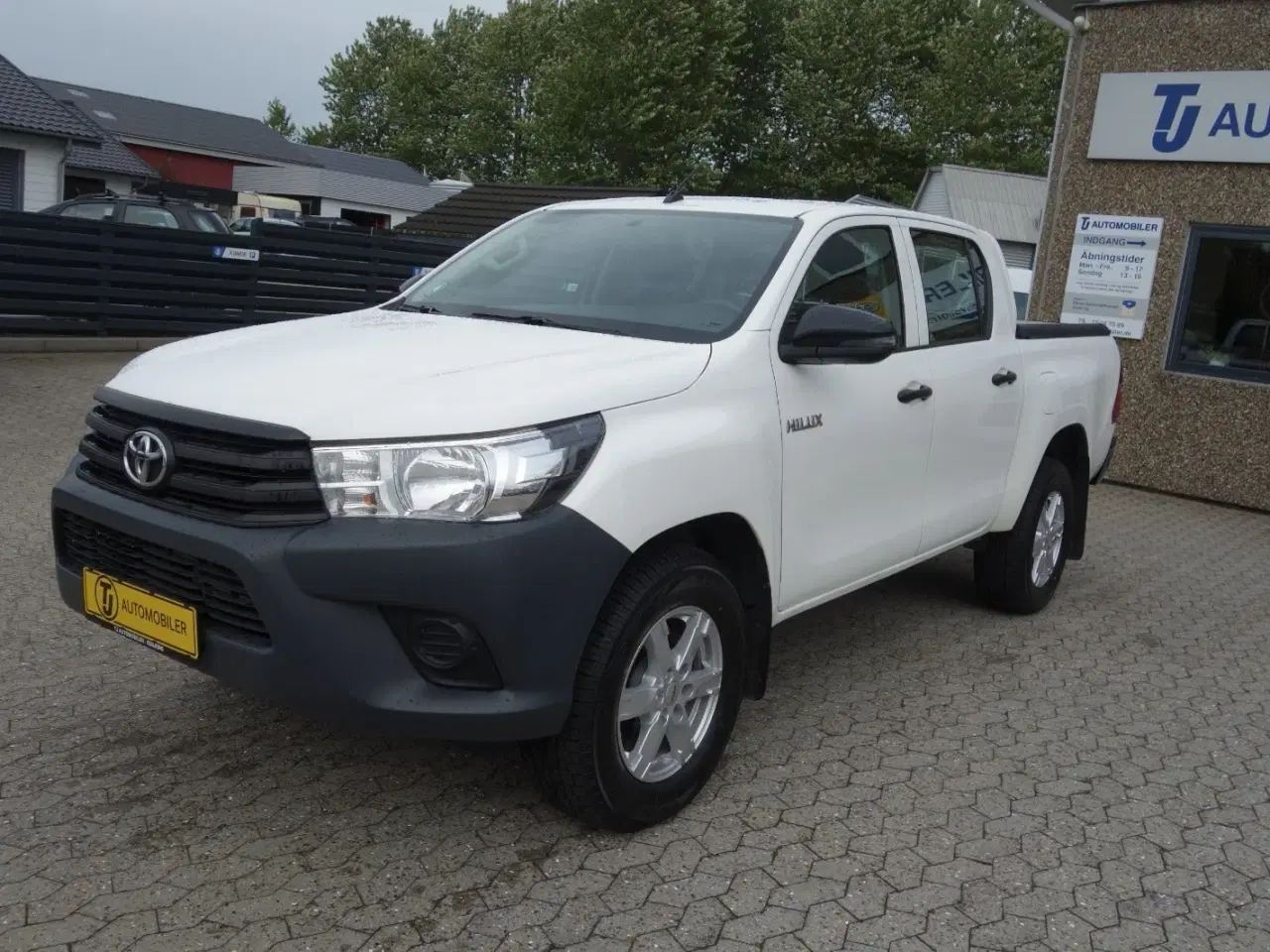 Billede 2 - Toyota HiLux 2,4 D-4D 150 T2 Db.Kab 4x4