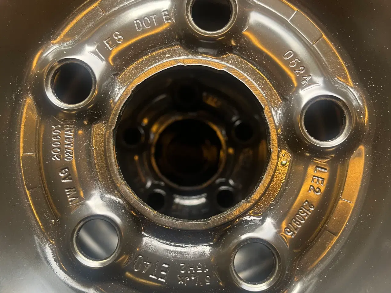 Billede 4 - Sommerhjul 185-65-15 VW.