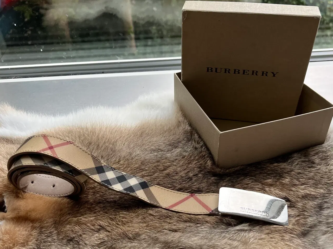 Billede 2 - Burberry bælte