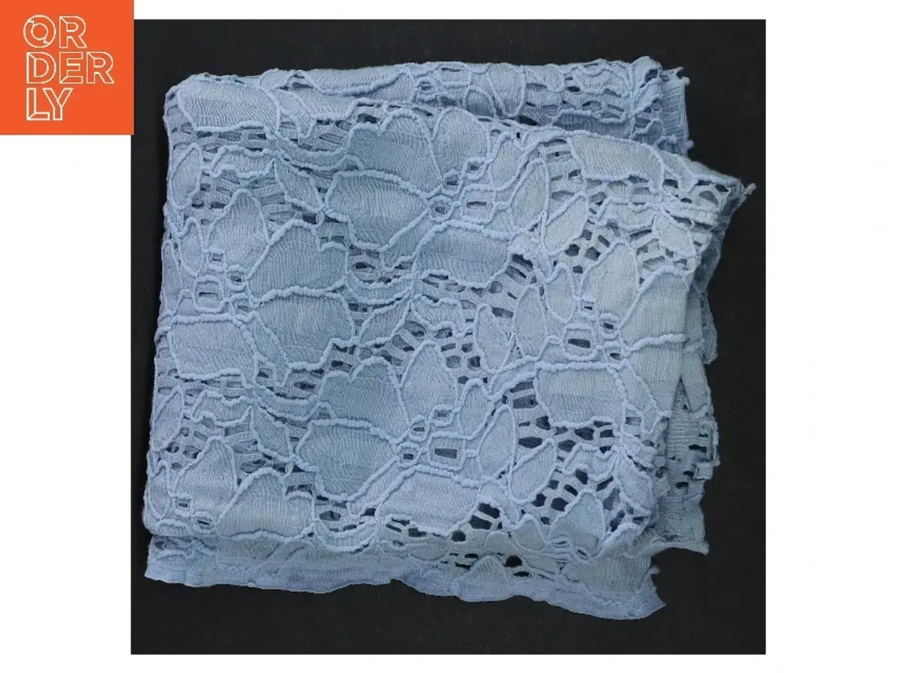 Billede 1 - Blåt hulmønstret tekstil (str. 40 x 120 cm)