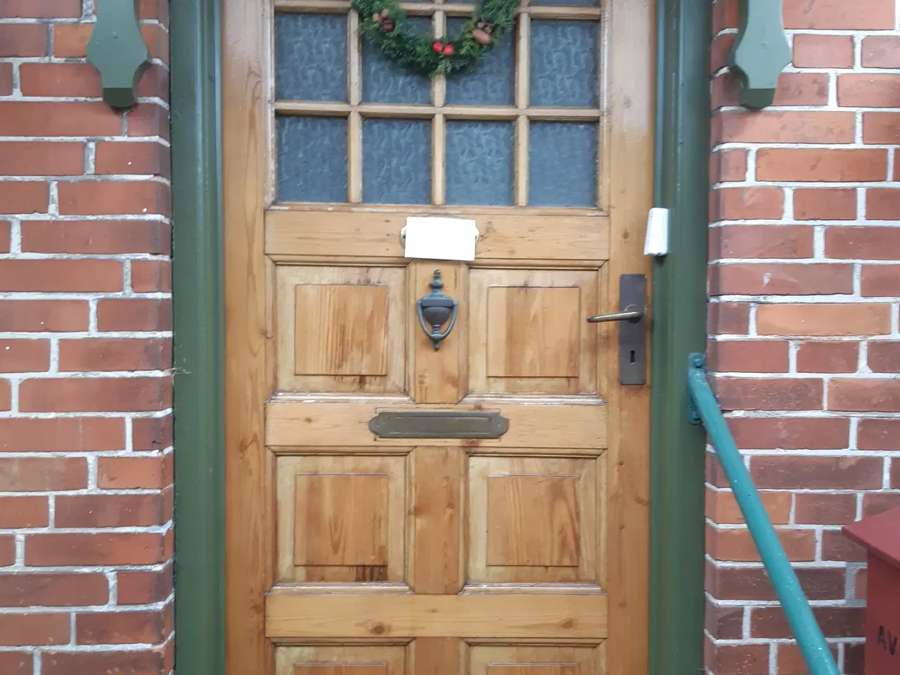 Billede 1 - Flot fyrretræs fyldningsdør (antikt udseende )