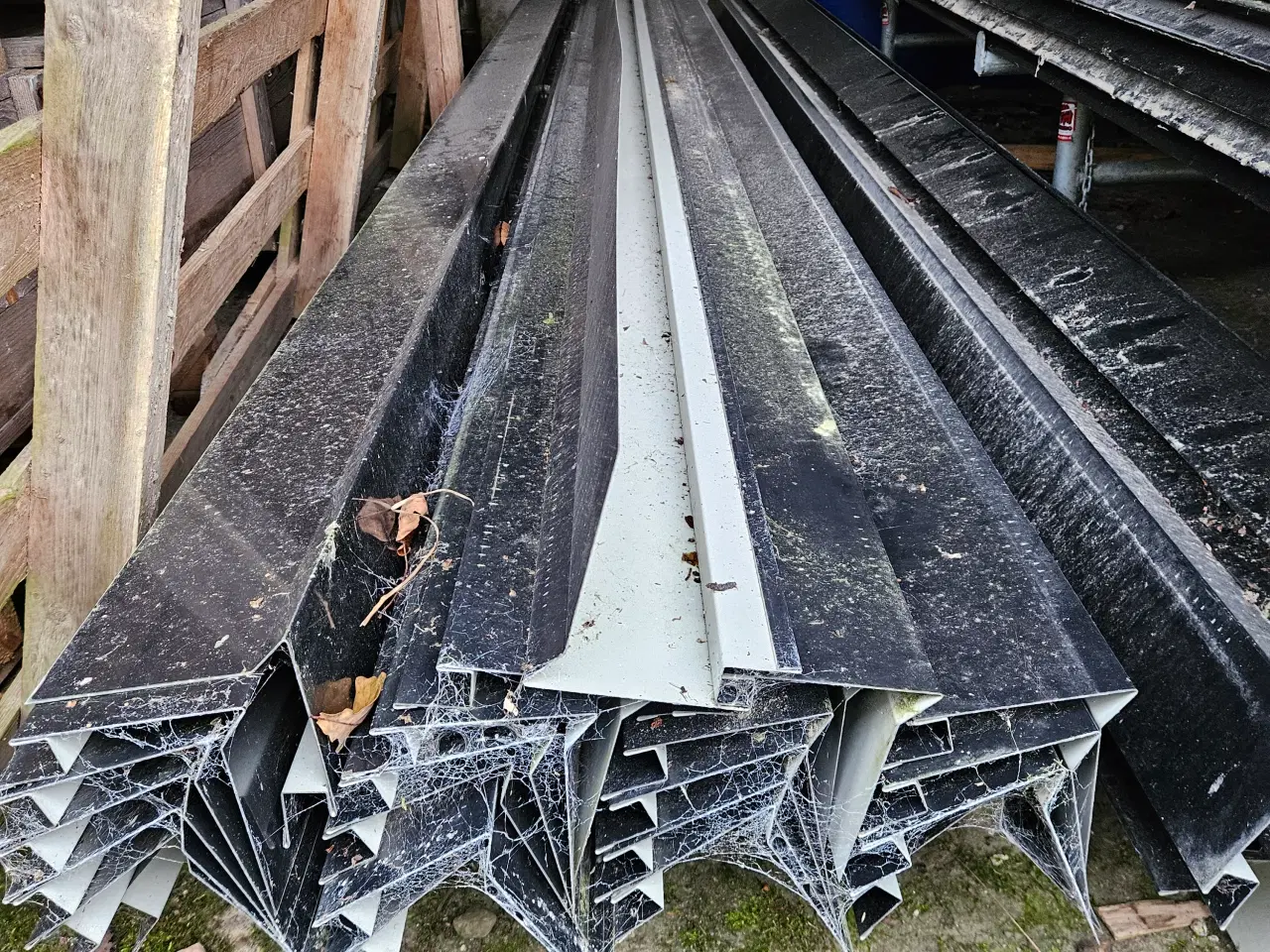 Billede 1 - Stålprofiler sælges