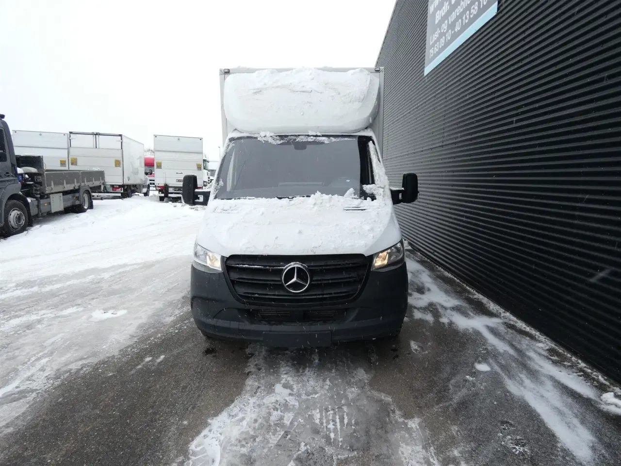 Billede 2 - Mercedes-Benz Sprinter 314 2,1 CDI A1 Alu kasse med lift 143HK Ladv./Chas. Aut.