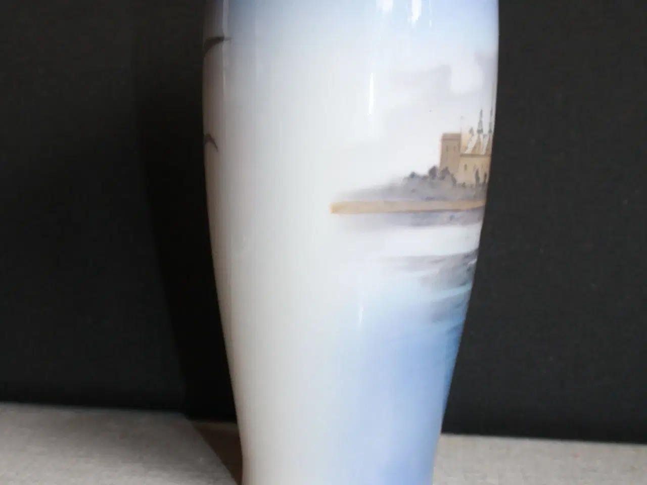 Billede 9 - Vase med kronborg